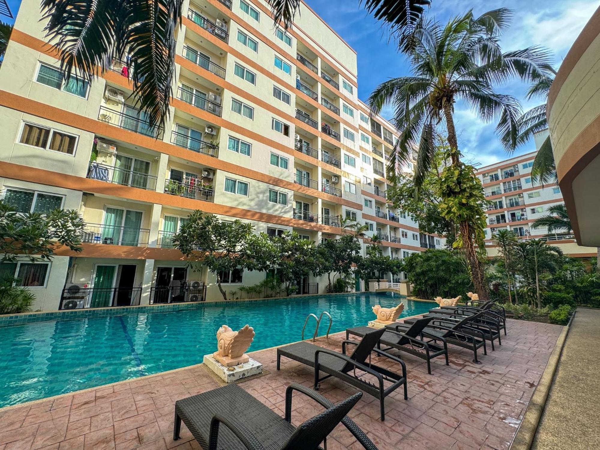卧室直达泳池 全网最低价 到中天海滩5分钟 Jomtien Beach Buitenkant foto